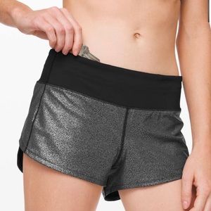 Lululemon Speed up low rise lined short 2.5